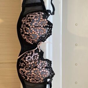 Bra; underwire, black and pink lace